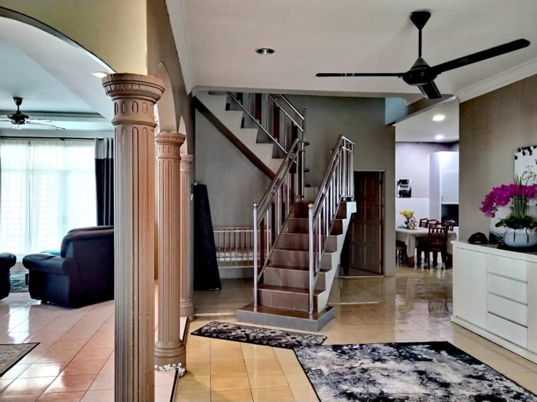 Destini Akef Villa 2 Pantai Cenang  Exterior photo